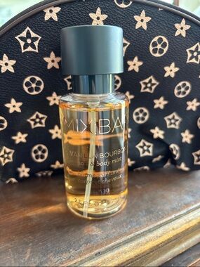 Vanilla Bourbon Hair & Body Mist - Amber 2.5oz